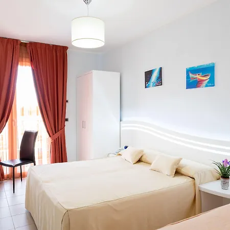 Perla Dello Ionio Hotel 3*