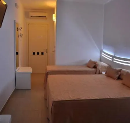 Hotel Perla Dello Ionio 3*
