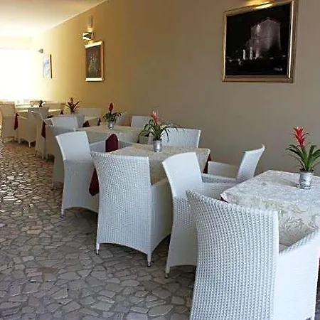 Perla Dello Ionio 3*