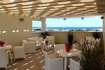 호텔 Perla Dello Ionio 3*