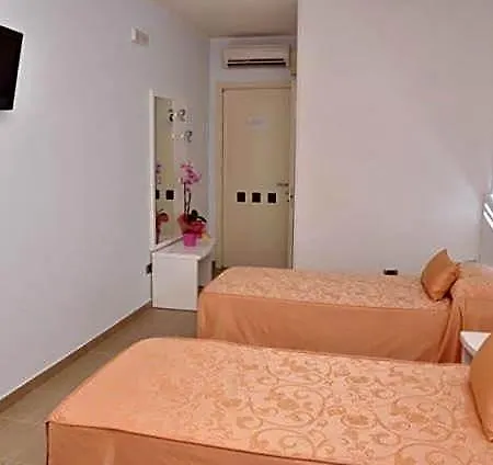 호텔 Perla Dello Ionio 3*
